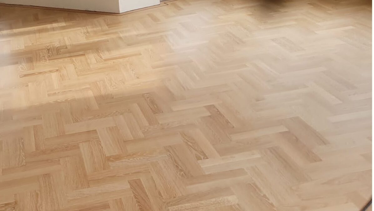 Houten vloer schuren