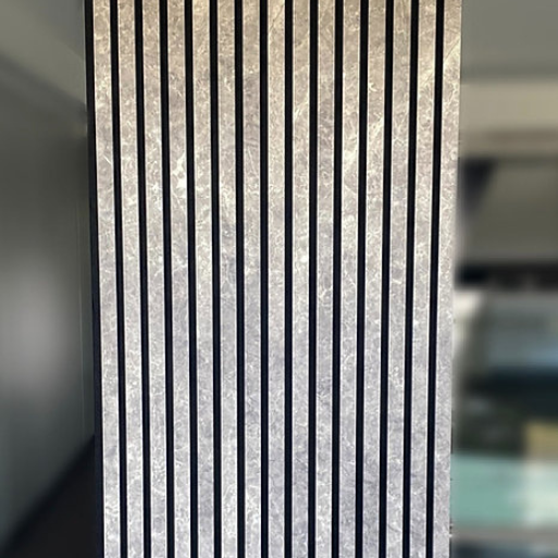 Sfeerfoto akoestisch wandpaneel Marble grey